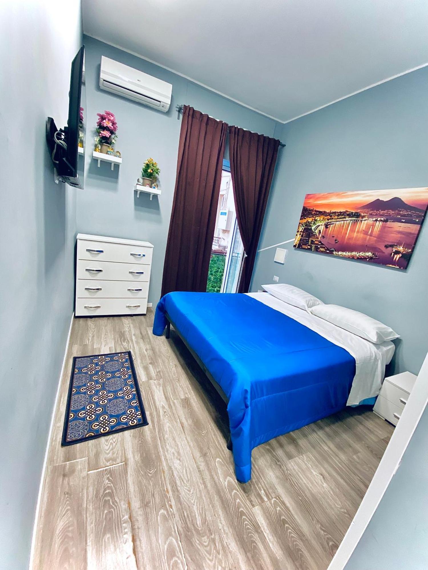 Rodino Rooms Nápoly Kültér fotó
